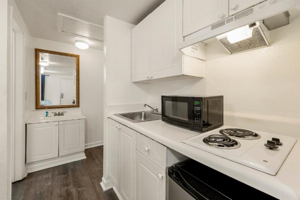 Extended Stay Studios image 12